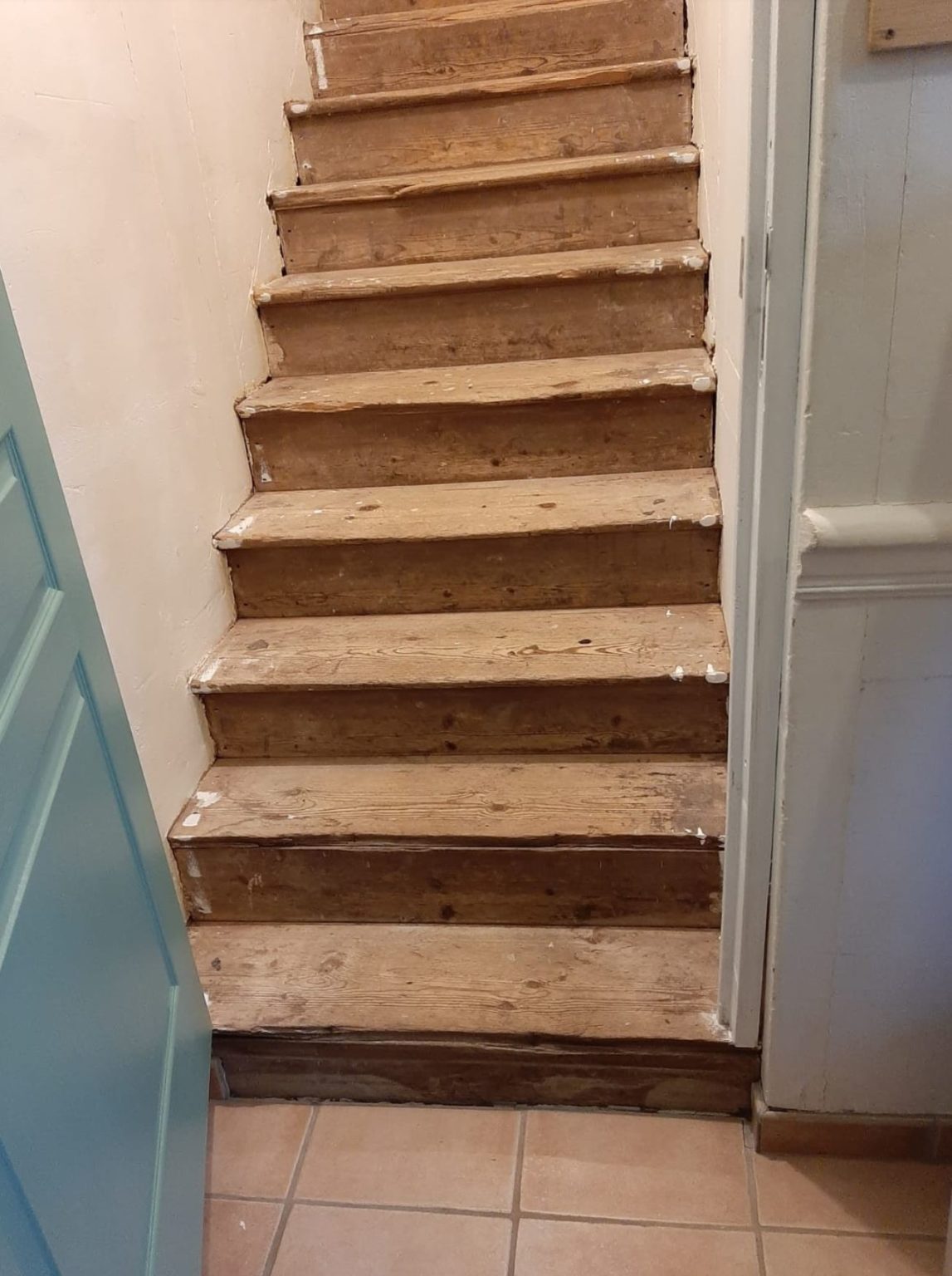 Votre vieil escalier est moche, craque, grince ? Rénovezle par — free download